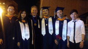 Prof. Deason with group of 2019 EEM grads